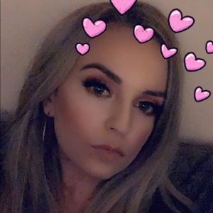 Meet your Posher, Kendra